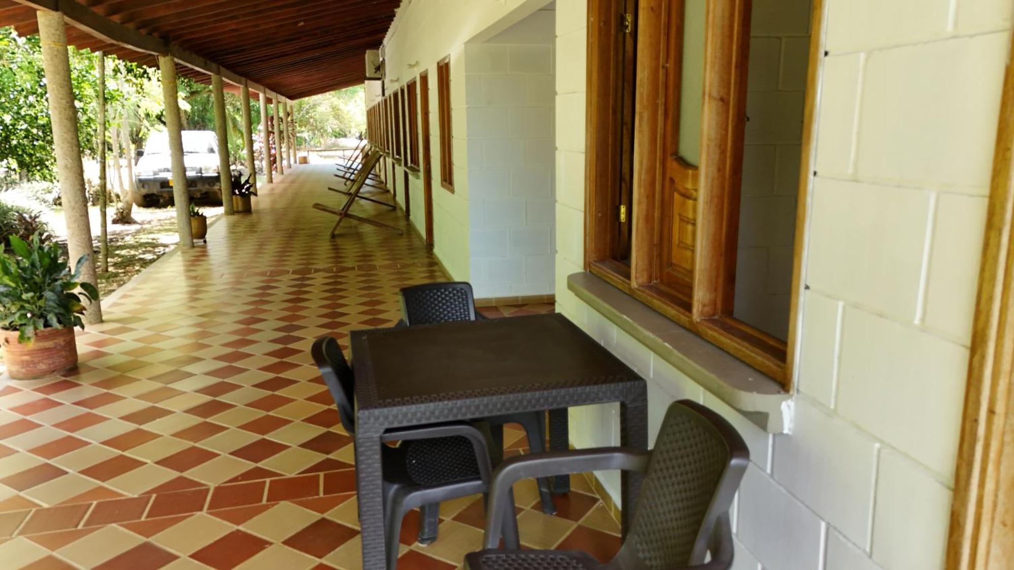 Hotel Campestre Las Cavernas La Mesa Norte Eksteriør billede